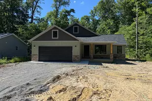 3060 Totem Pole Dr, Jackson Township, OH 45171 - Photo 2