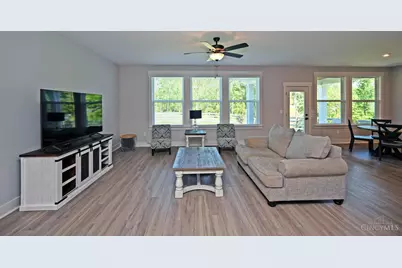 976 Crestpoint Court, Union Township, OH 45245 - Photo 18