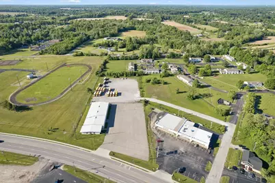 675 W Plane Street, Bethel, OH 45106 - Photo 1