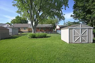 3810 S Broadlawn Cir, Silverton, OH 45236 - Photo 48