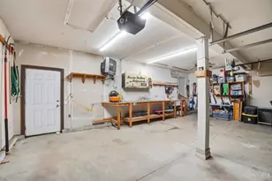 5687 Pepperridge Ct, Hamilton Township, OH 45039 - Photo 46