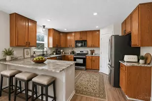 5687 Pepperridge Ct, Hamilton Township, OH 45039 - Photo 6