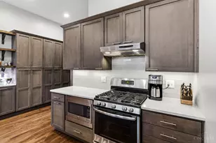 1008 Elm St, Cincinnati, OH 45202 - Photo 6