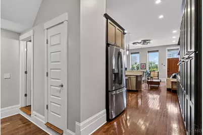 1008 Elm, Cincinnati, OH 45202 - Photo 8