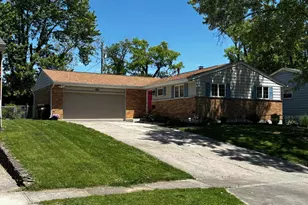 546 Brunswick Dr, Forest Park, OH 45240 - Photo 1