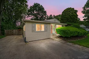 19 Miamiview Dr, Loveland, OH 45140 - Photo 1