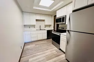 5064 Queenswood Ct, West Chester, OH 45011 - Photo 6