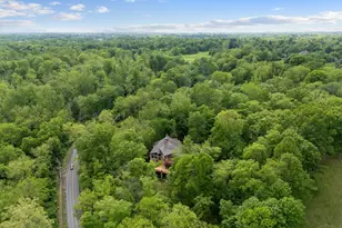 8690 Hopewell Rd, Indian Hill, OH 45242 - Photo 10