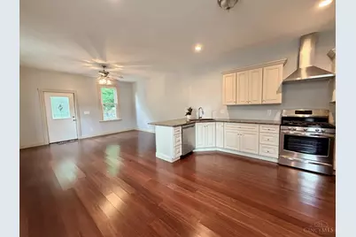 4304 Leeper Street, Cincinnati, OH 45223 - Photo 8