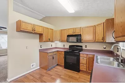 640 Maxwell Court, Germantown, OH 45327 - Photo 8