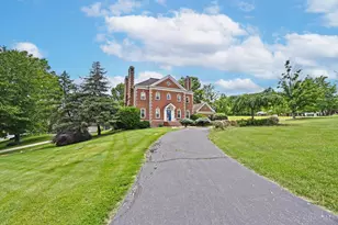 12046 Timberlake Dr, Cincinnati, OH 45249 - Photo 2
