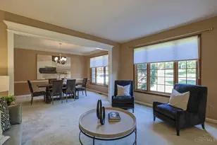 9177 Pinewood Dr, Loveland, OH 45140 - Photo 8