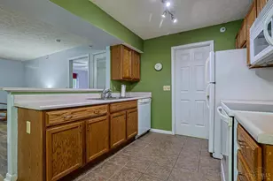 3181 Preserve Ln, Colerain Township, OH 45239 - Photo 12