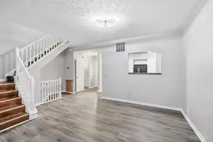 764 Southmeadow Circle, Springfield Township, OH 45231 - Photo 14