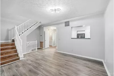764 Southmeadow Circle, Springfield Township, OH 45231 - Photo 12