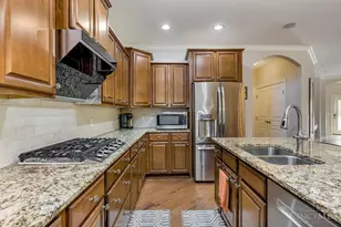 8703 Park Pl Cir, West Chester, OH 45069 - Photo 12