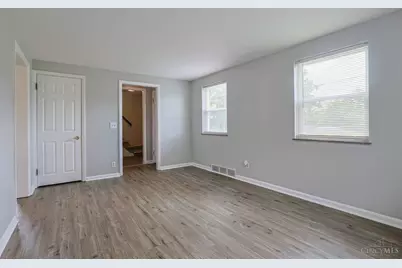 6800 Cheviot Road, Cincinnati, OH 45247 - Photo 6