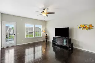 3300 Snowcreek Falls Ln, Maineville, OH 45039 - Photo 4
