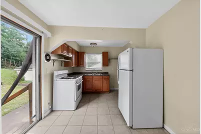 218 Ridgeway Road, Cincinnati, OH 45216 - Photo 16