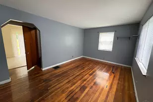 218 Ridgeway Rd, Cincinnati, OH 45216 - Photo 2