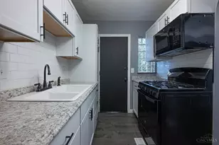 6429 Aspen Way, Cincinnati, OH 45224 - Photo 10