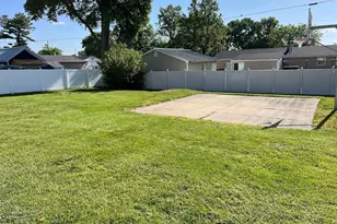 428 Cranewood Dr, Trenton, OH 45067 - Photo 8