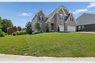 8201 Stone Drive, West Chester, OH 45241 - Photo 2