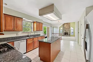 1482 Waycross Rd, Forest Park, OH 45240 - Photo 4