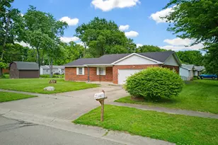 2456 Bendel Dr, Turtle Creek Township, OH 45044 - Photo 2