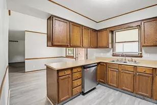 2456 Bendel Dr, Turtle Creek Township, OH 45044 - Photo 12