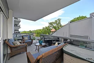 2200 Victory Pkwy, Cincinnati, OH 45206 - Photo 16