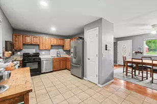 604 Neptune Way, Union Township, OH 45244 - Photo 4