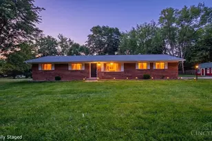 3986 Witham Ln, Union Township, OH 45245 - Photo 8