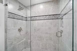 2200 Victory Pkwy, Cincinnati, OH 45206 - Photo 32