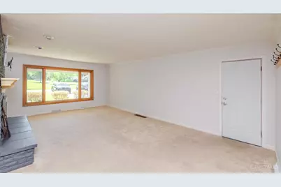 5665 Little Sugar Creek Road, Sugarcreek Twp, OH 45440 - Photo 8