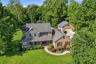 2215 Trappers Knoll Dr, Batavia Township, OH 45103 - Photo 2