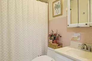 877 Tivoli Ln, Springdale, OH 45246 - Photo 24