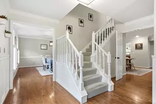 4318 Ashley Oaks Dr, Cincinnati, OH 45227 - Photo 8