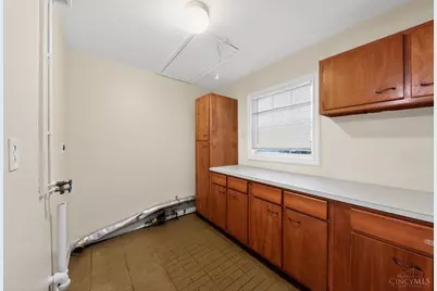 8405 Pippin Road, Colerain Township, OH 45239 - Photo 14