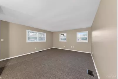 8405 Pippin Road, Colerain Township, OH 45239 - Photo 12