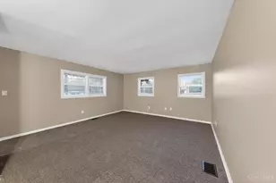 8405 Pippin Rd, Colerain Township, OH 45239 - Photo 12