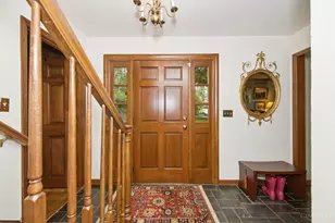 2082 Beech Grove Dr, Green Township, OH 45233 - Photo 8