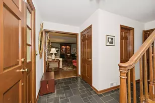 2082 Beech Grove Dr, Green Township, OH 45233 - Photo 6