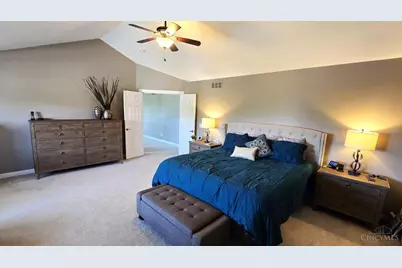 2440 Ashton Court, Cincinnati, OH 45244 - Photo 22
