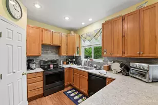 1551 Hunt Club Dr, Miami Township, OH 45150 - Photo 18