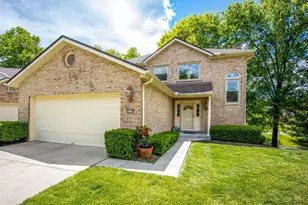3170 Lakepointe Ct, Cincinnati, OH 45248 - Photo 2