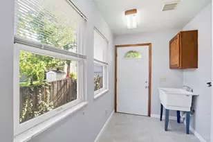 4308 Smith Rd, Cincinnati, OH 45212 - Photo 16