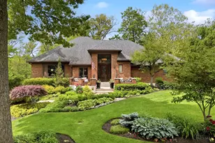 8711 Toftrees Ln, Springboro, OH 45066 - Photo 2