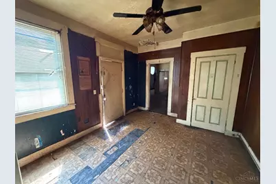 830 Livingston Street, Cincinnati, OH 45214 - Photo 4