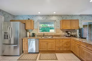 3345 Longmeadow Ln, Amberley, OH 45236 - Photo 12